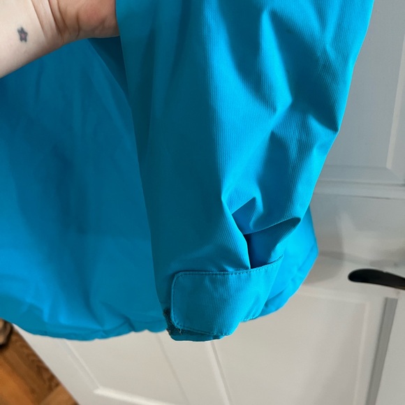 The North Face Kids Blue Jacket - Picture 14 of 14